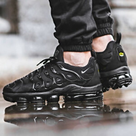 nike vapormax plus outfits